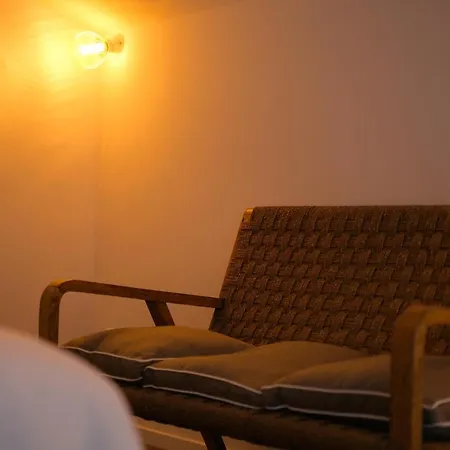 Old Stone House * Bari